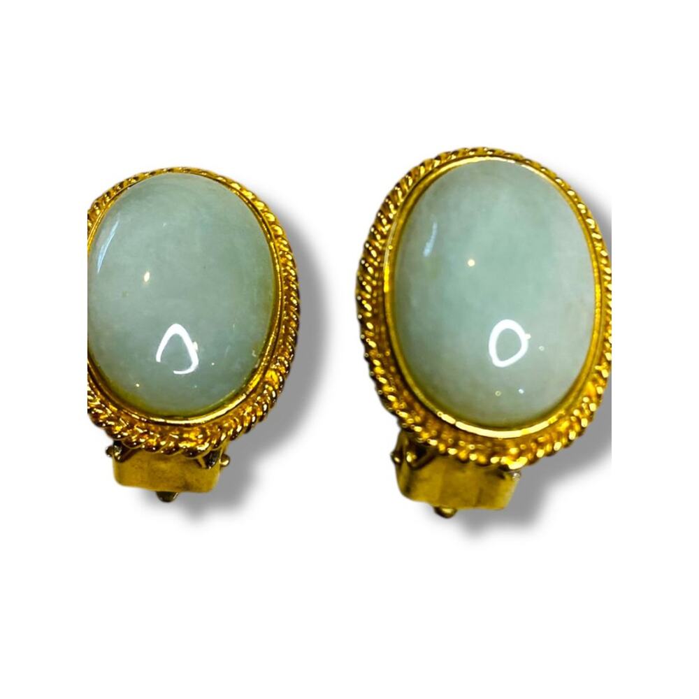 Vintage Goldtone Aqua Non-Pierced Earrings Oval .75"